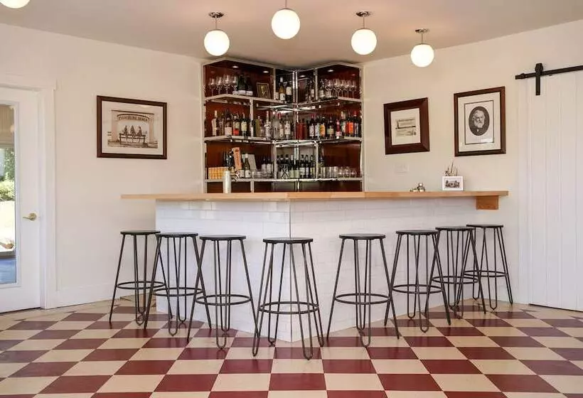 Hotelli The Evangeline