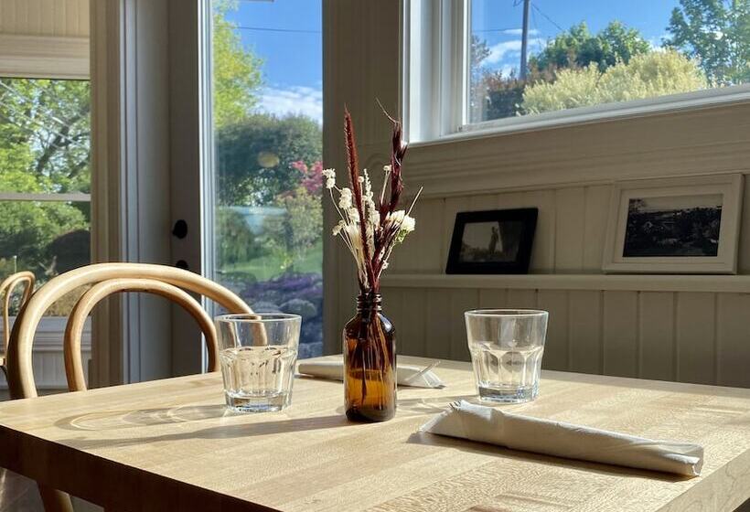 Hotel The Evangeline