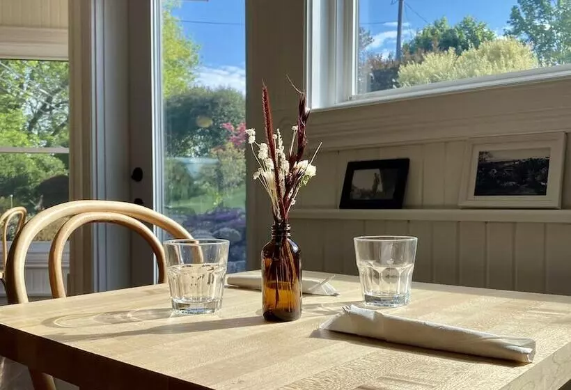 Hotelli The Evangeline