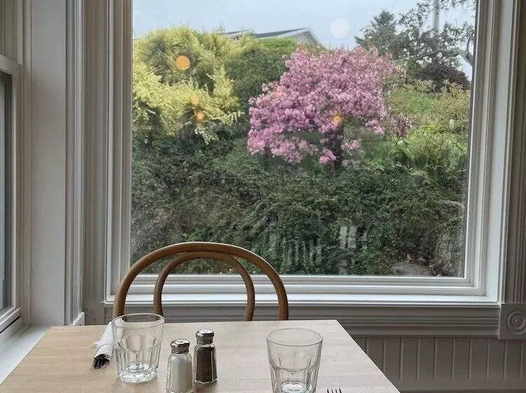 Hotelli The Evangeline