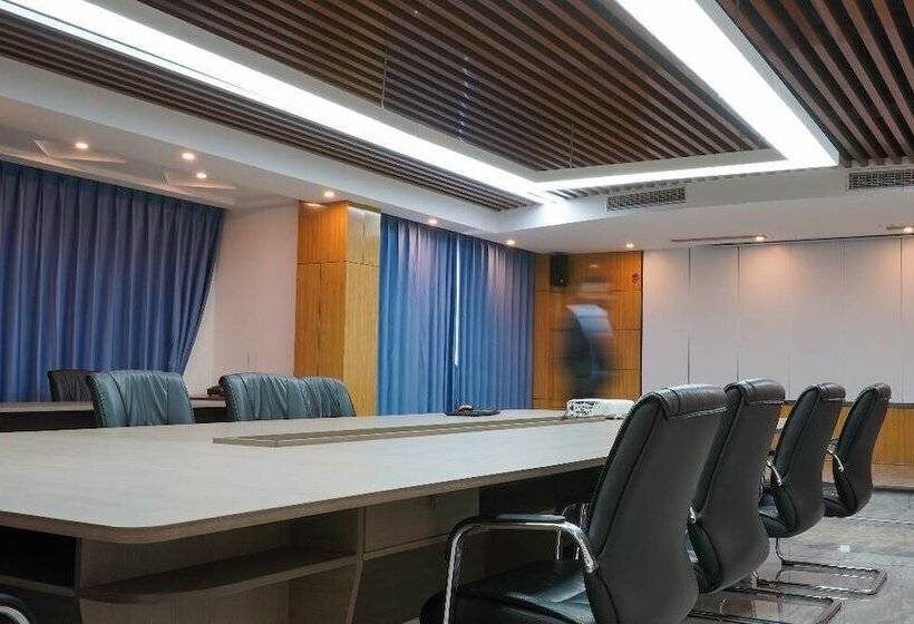 בית מלון כפרי G.c Royal