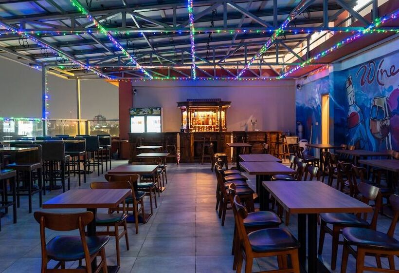 בית מלון כפרי G.c Royal