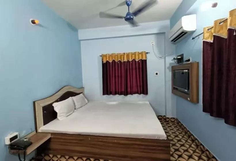 ホテル Goroomgo Gurukul Tarapith Kolkata