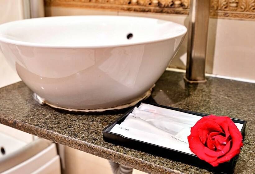 هتل Hanz Memories Premiere