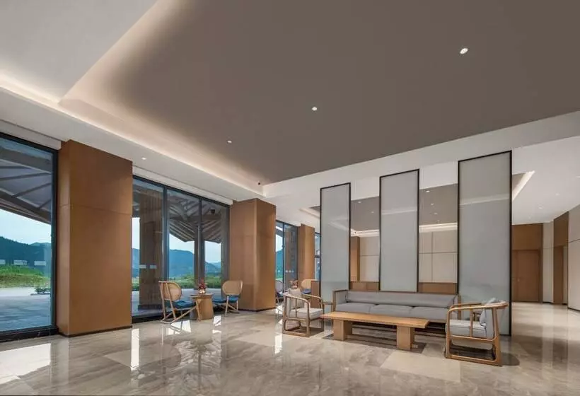 Hotelli Holiday Inn Express Wawu Mountain By Ihg