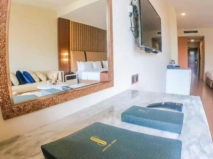 ホテル Jupiter Trevi Resort And Spa