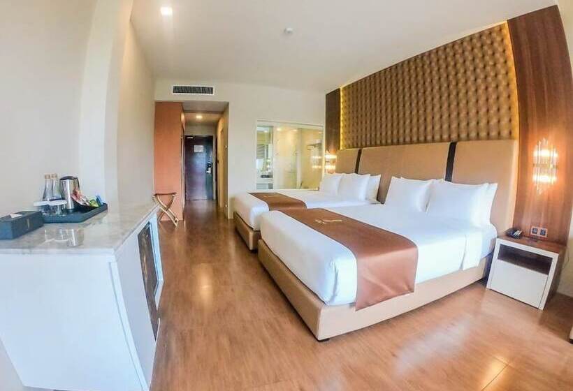 Hotel Jupiter Trevi Resort And Spa