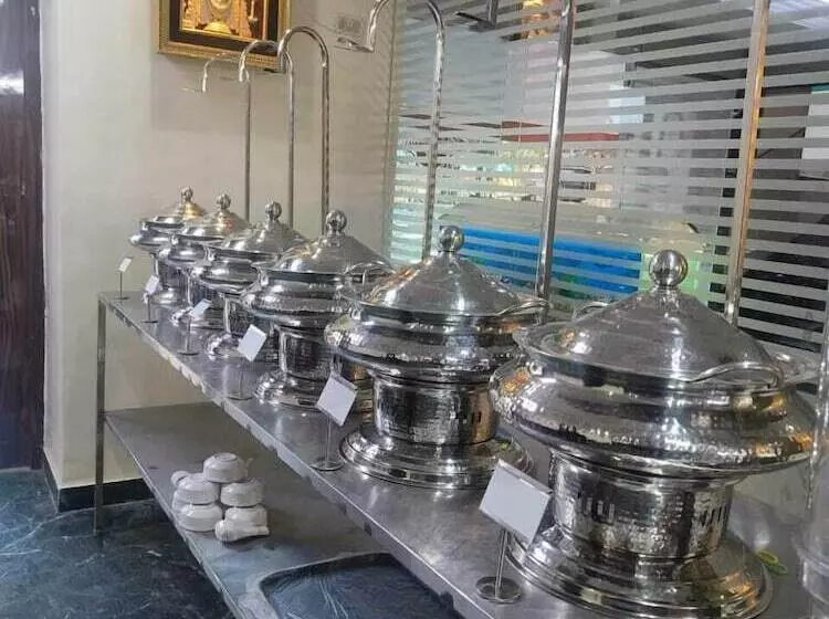 Hotelli Kiara Eshosans Palace