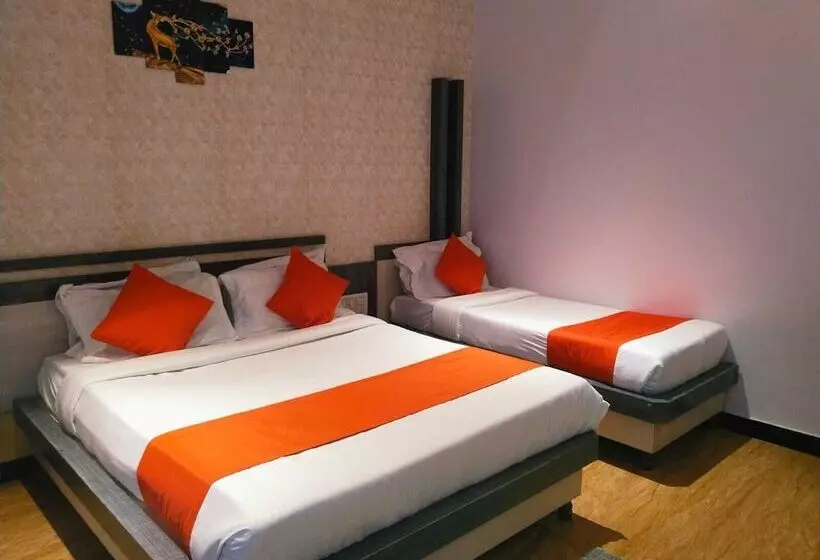 Hotelli Kiara Eshosans Palace