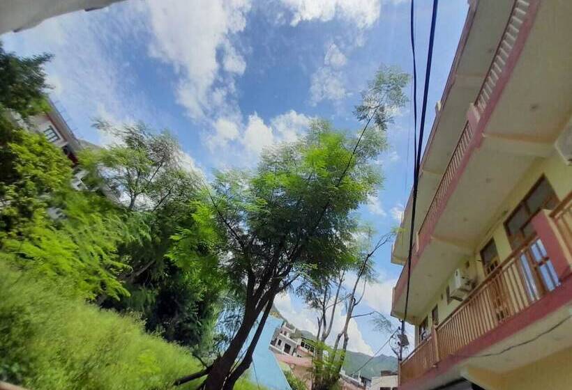 Hotel Krishna Rishikesh