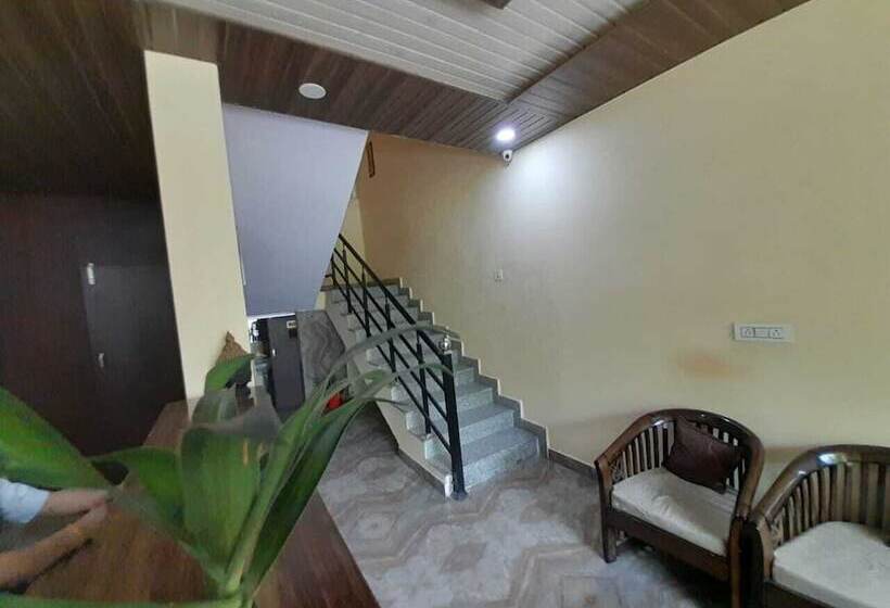 Hotel Krishna Rishikesh