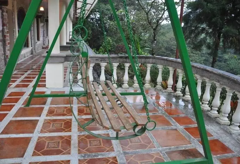 Hotelli Mountain Lodge Chetica