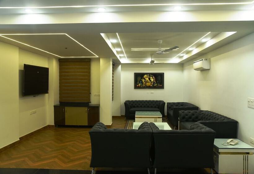 Otel Pacific Inn Sec. 46