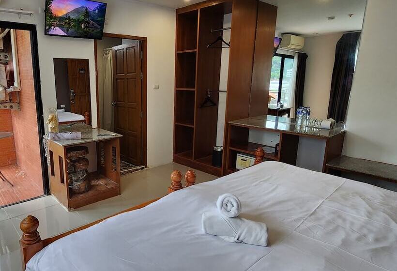 Отель Patong Dynasty Royal