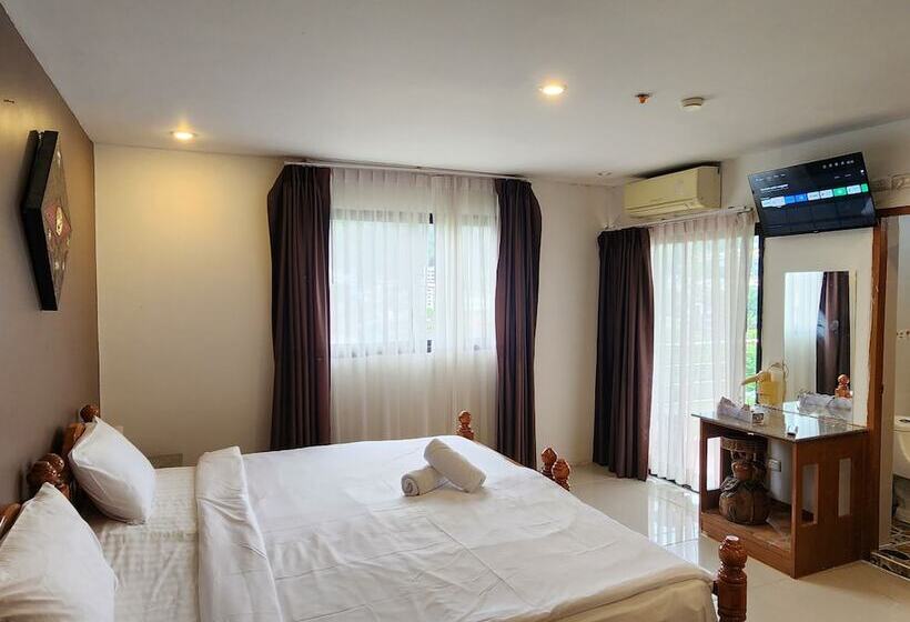 Отель Patong Dynasty Royal