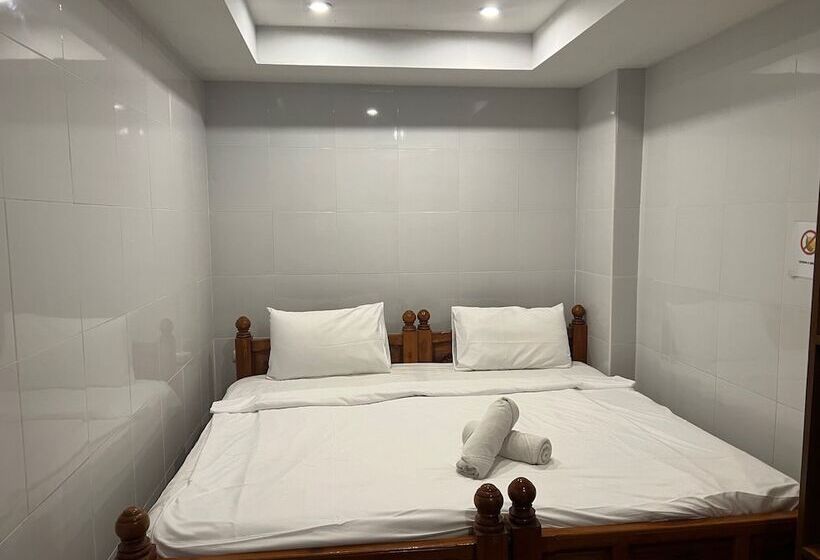 Отель Patong Dynasty Royal