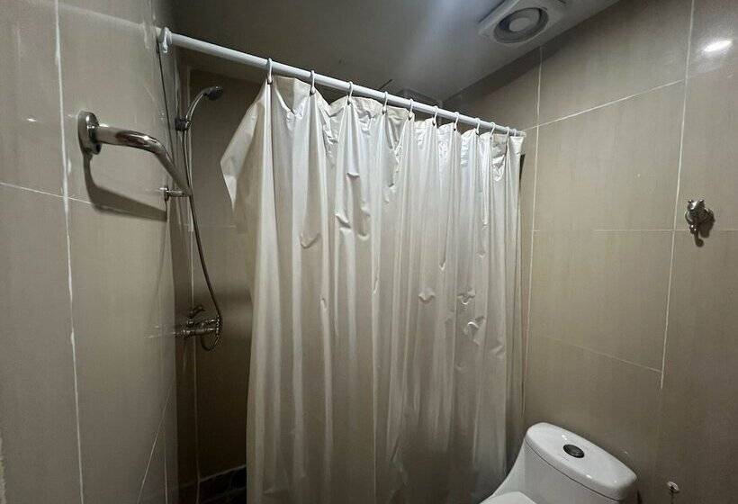 Отель Patong Dynasty Royal