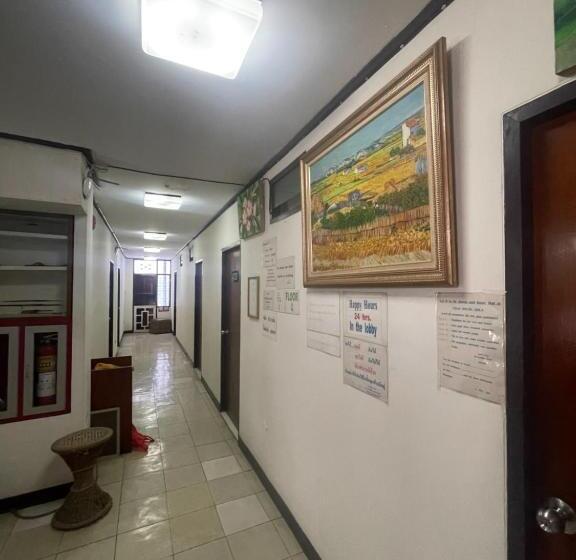 בית מלון כפרי Residence Inn Pattaya