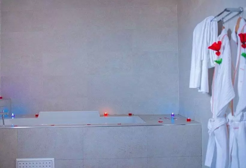 هتل Hôtel Résidence Khadija