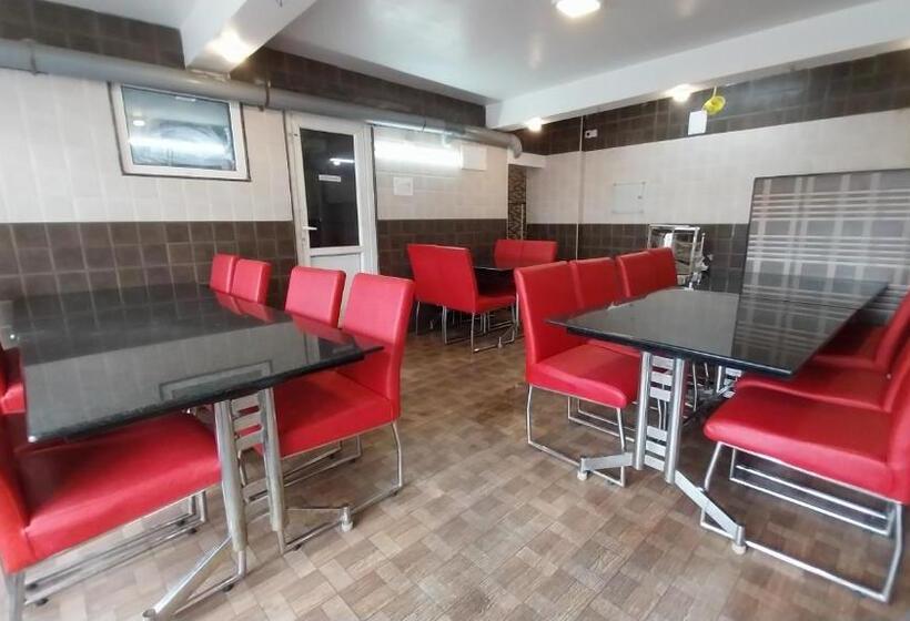 ホテル Sv Residency