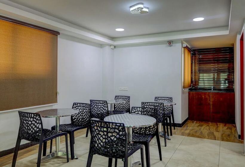 Отель Treebo Vetri Supreme Residency