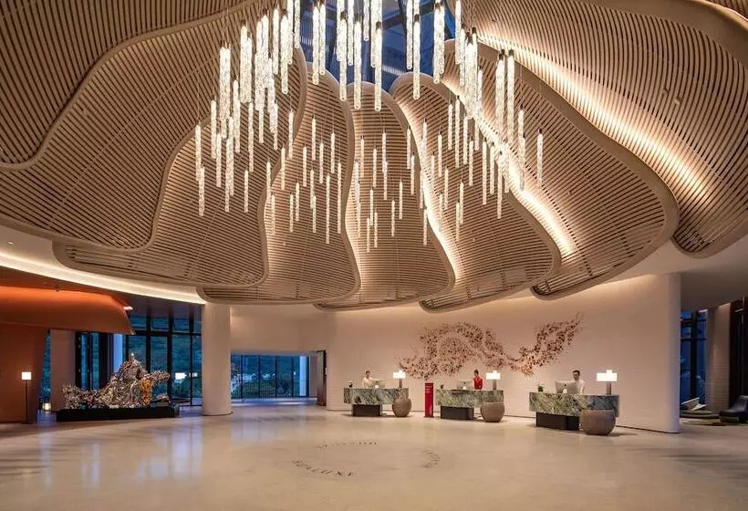 Hualuxe Hotels And Resorts Sanya Yalong Bay Resort, An Ihg