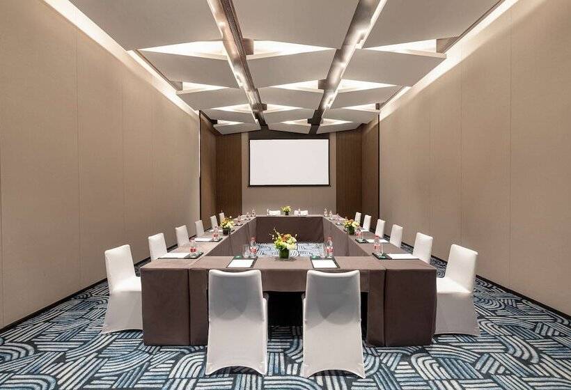 Hualuxe Hotels And Resorts Sanya Yalong Bay Resort, An Ihg