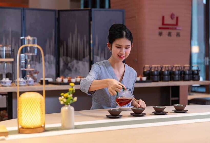 Hualuxe Hotels And Resorts Sanya Yalong Bay Resort, An Ihg