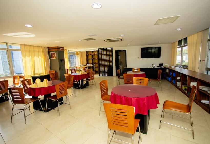 Jashore It Park Hotel And Resort