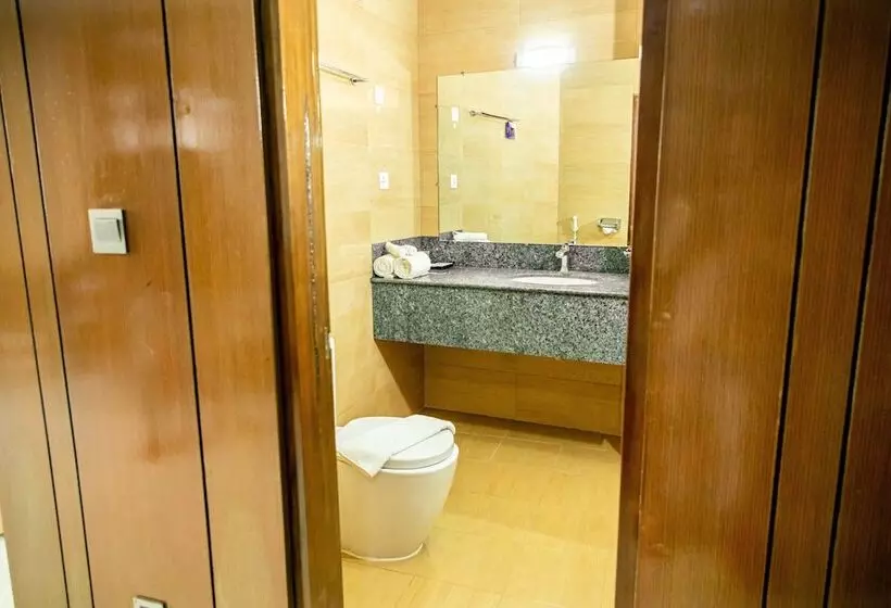 Jashore It Park Hotel And Resort