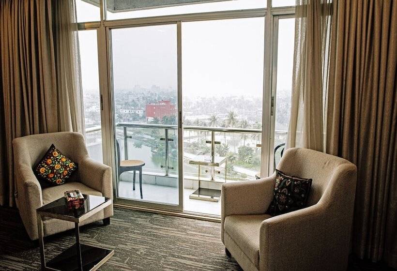 Jashore It Park Hotel And Resort