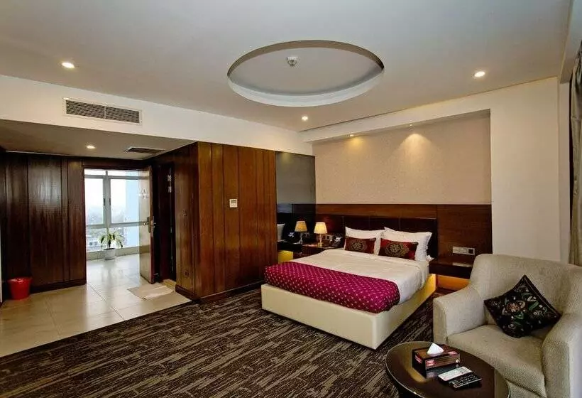 Jashore It Park Hotel And Resort