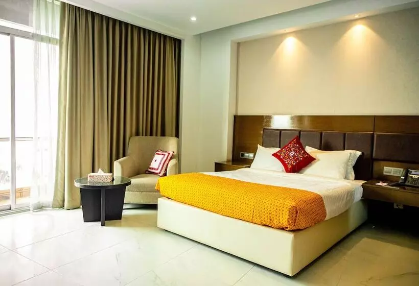 Jashore It Park Hotel And Resort