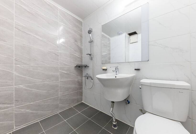 מוטל Hongseong Solbatcheonsu