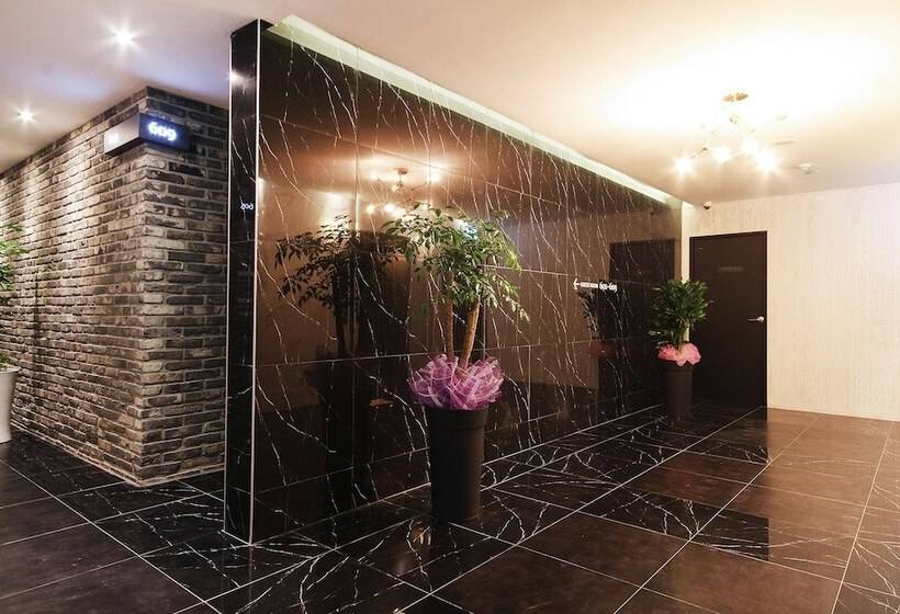 Мотель Yeosu Kboutique