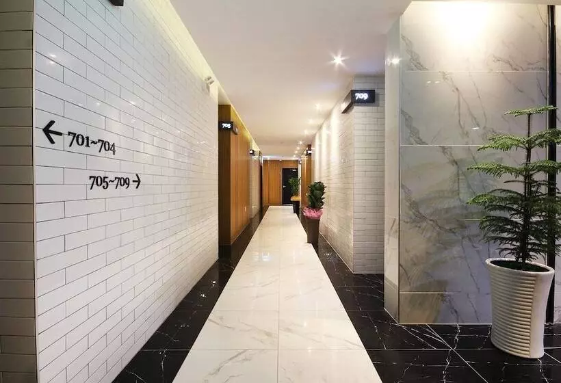 مُتل Yeosu Kboutique