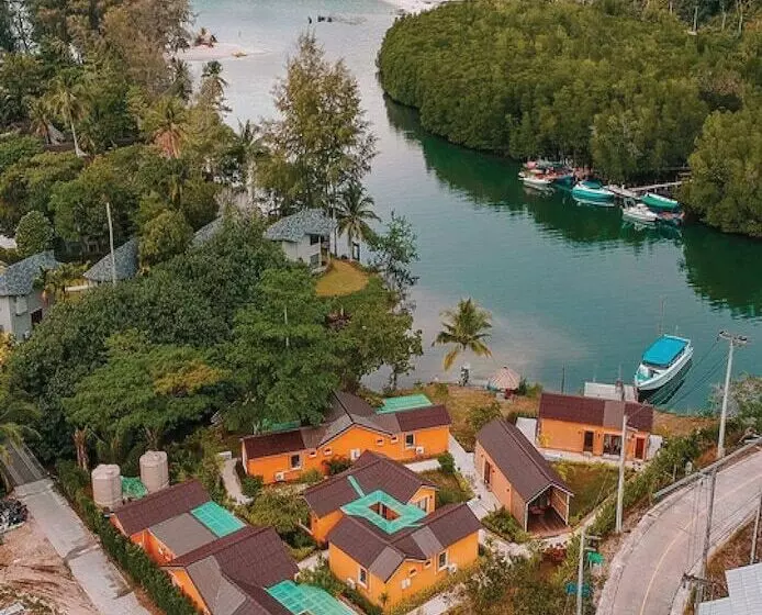 The Little White Bird Traveller Hostel