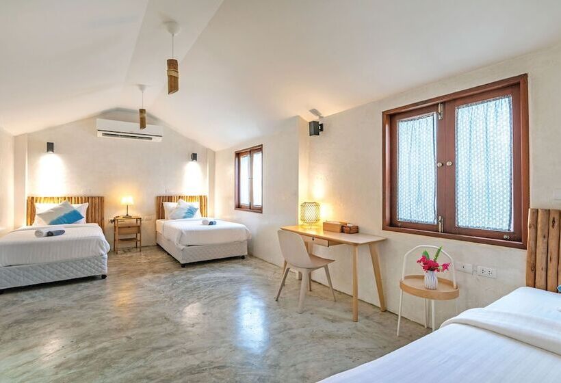 The Little White Bird Traveller Hostel