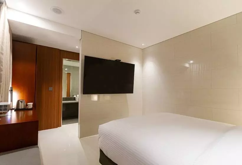 Topcloud Hotel Iksan