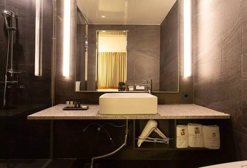 Topcloud Hotel Iksan