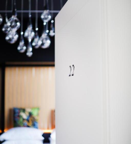 민박 La Resilienza Relais