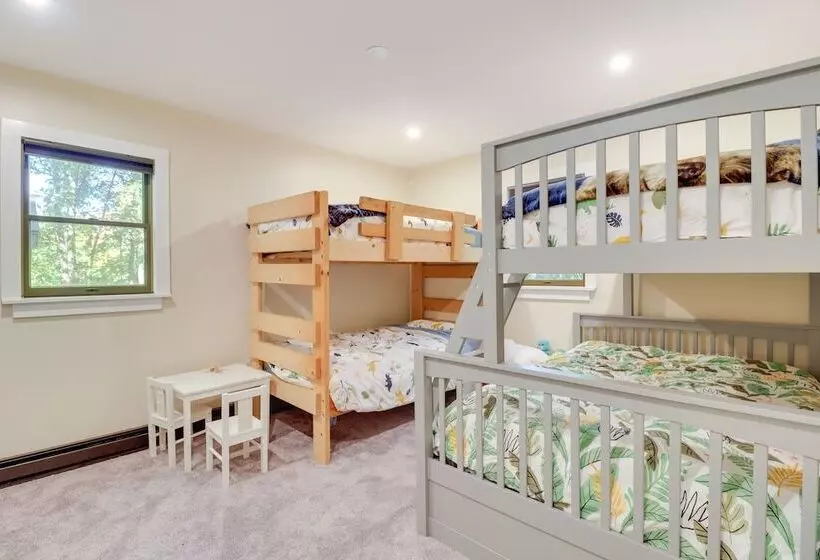 Bright + Modern Poconos Cabin: Community Beach!