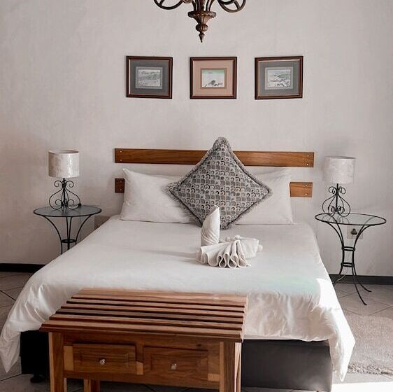 Casa Blanca Boutique Hotel Pension