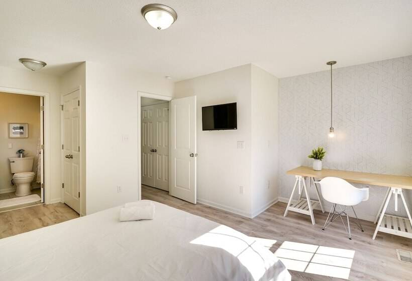 Charming Raleigh Home Walk To Downtown!