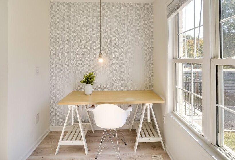 Charming Raleigh Home Walk To Downtown!