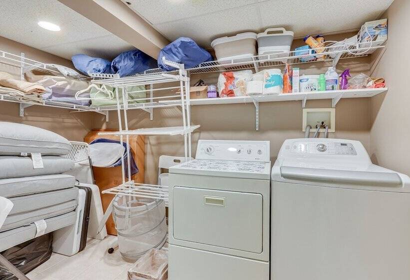 Charming West Haven Home   Walk To Beach!