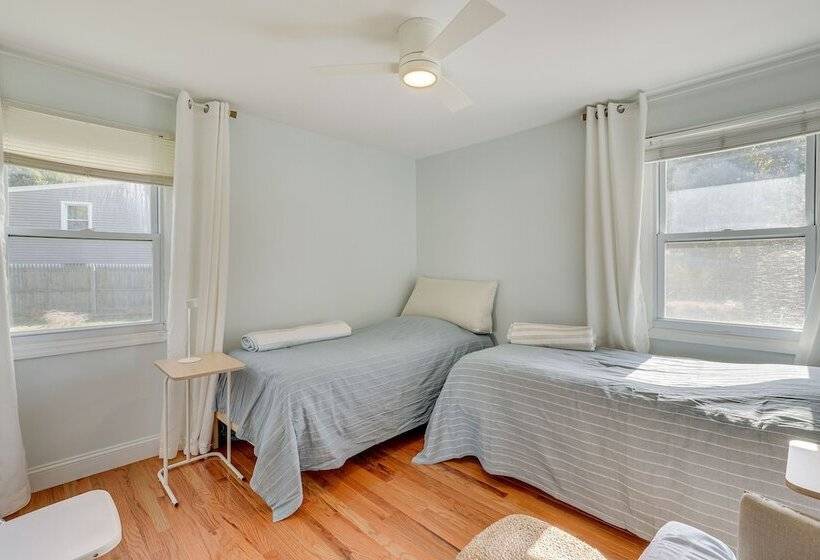 Charming West Haven Home   Walk To Beach!