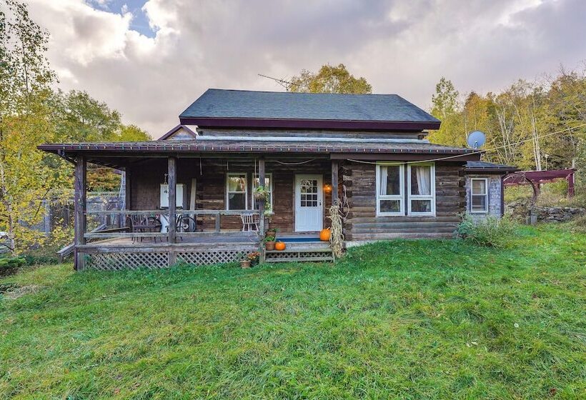 Cozy Cabin In West Chazy W/ Fall Foliage Views!