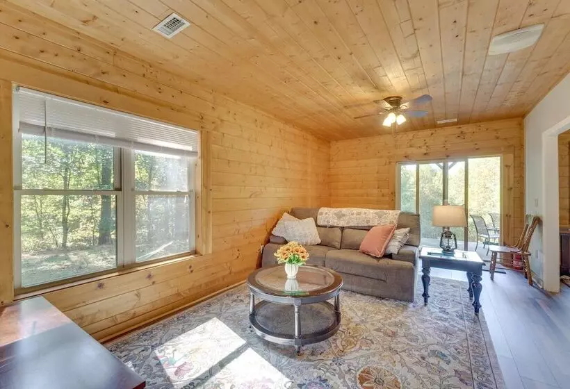 Deck, Grill & Fire Pit: Blue Ridge Mountain Cabin!