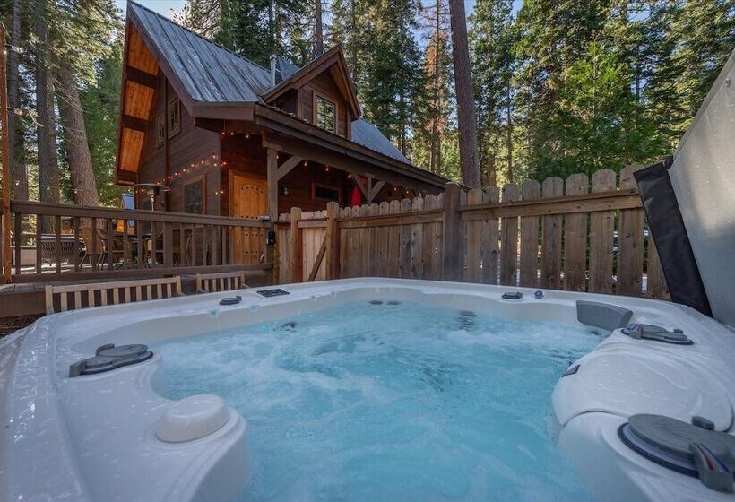 Cozy Pet Friendly Cabin In Lake Tahoe By Sierra Getaways